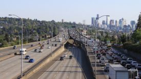 I-5_southbound_traffic_from_NE_45th_Street_in_Seattle.jpg